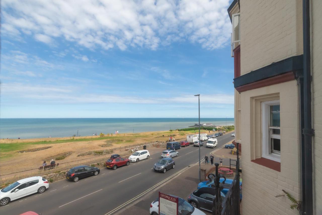 Cliftonville Hotel Кромер Экстерьер фото