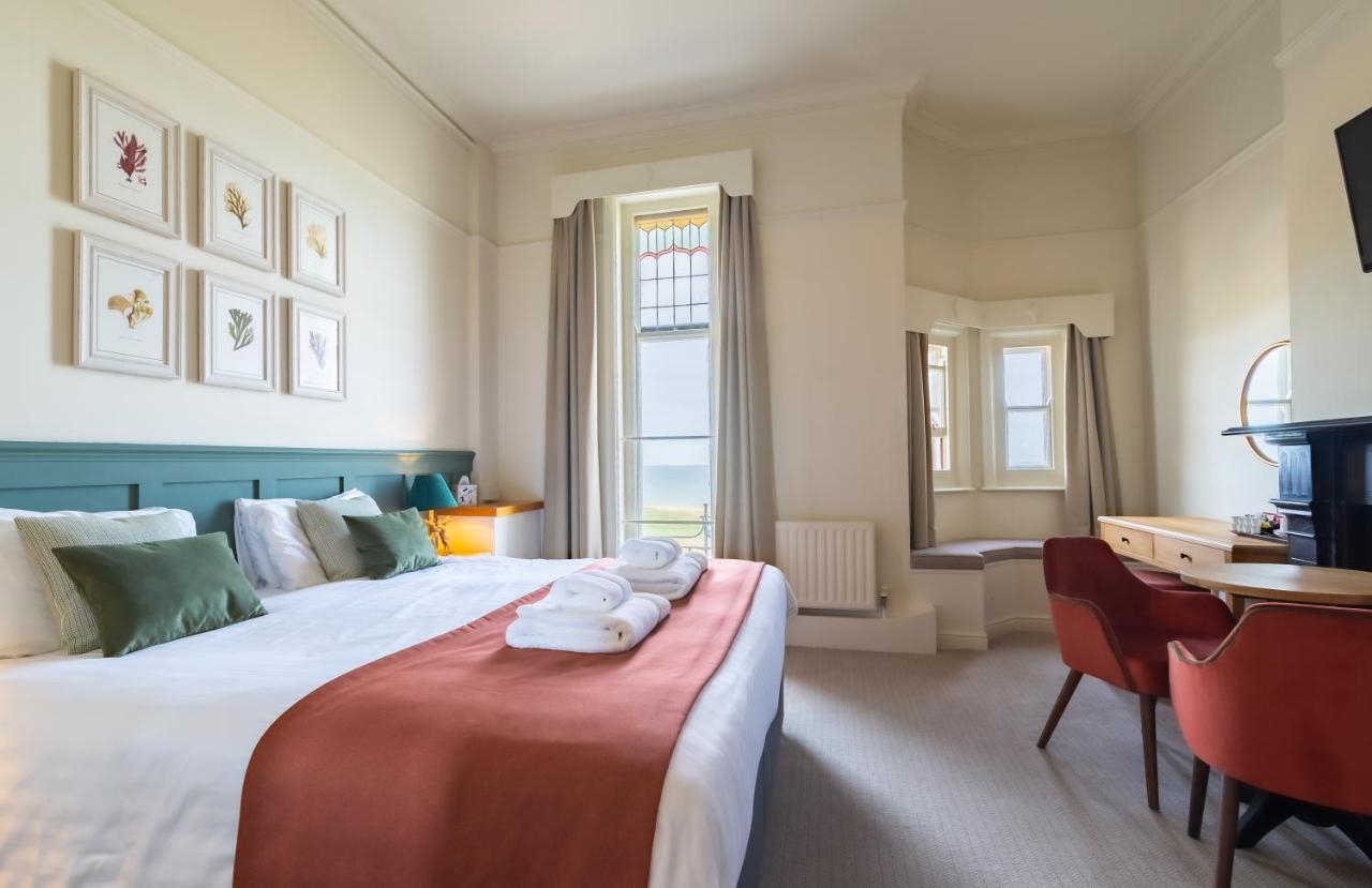 Cliftonville Hotel Кромер Экстерьер фото